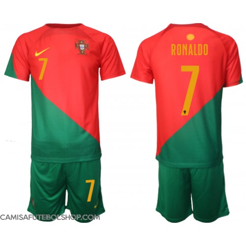 Camisa de time de futebol Portugal Cristiano Ronaldo #7 Replicas 1º Equipamento Infantil Mundo 2022 Manga Curta (+ Calças curtas)